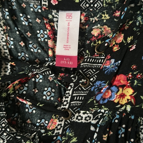 Bundle of 4 short sleeve shirts Size M - Picture 3 of 9